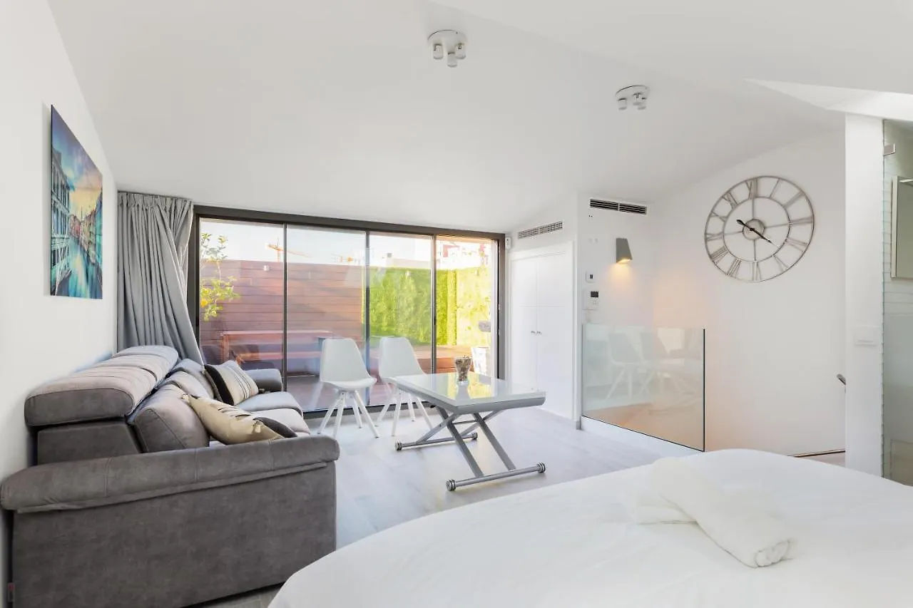Minty Stay - La Merced Atico Duplex Malaga Apartment