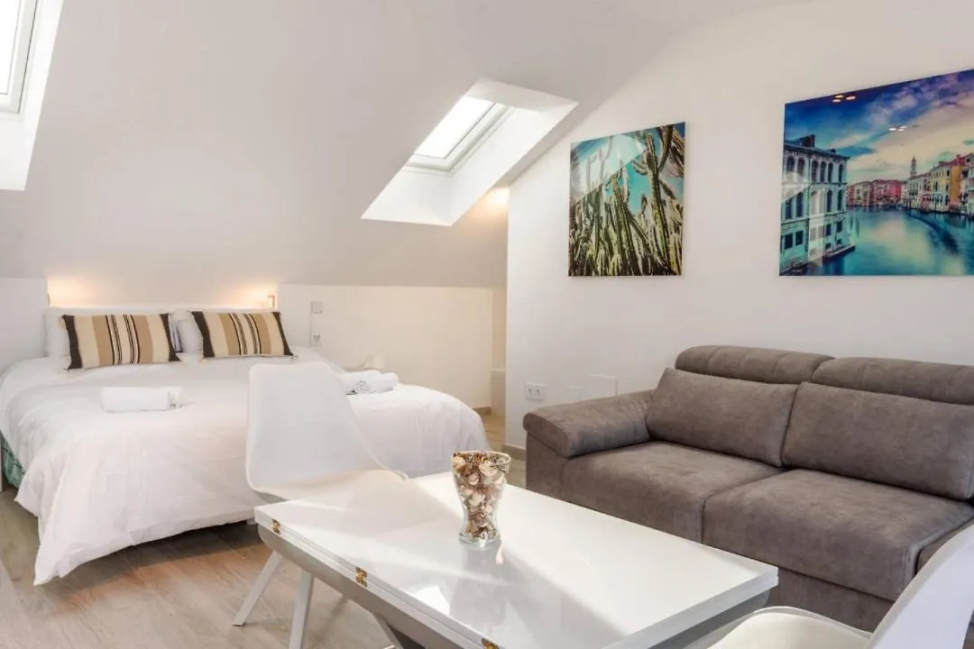 Apartment Minty Stay - La Merced Atico Duplex Malaga Spain